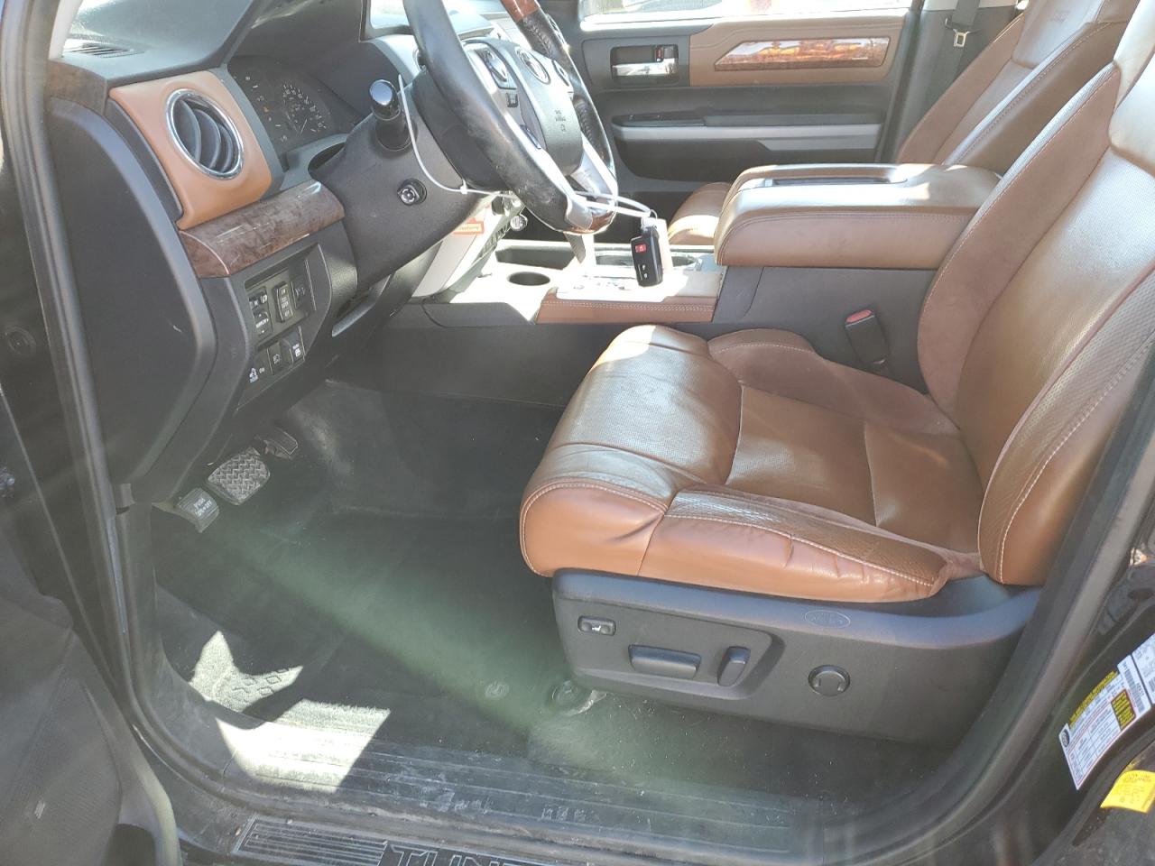 2021 Toyota Tundra VIN 5TFAY5F16MX021555 Copart auction photo, side damage thumbnail 7