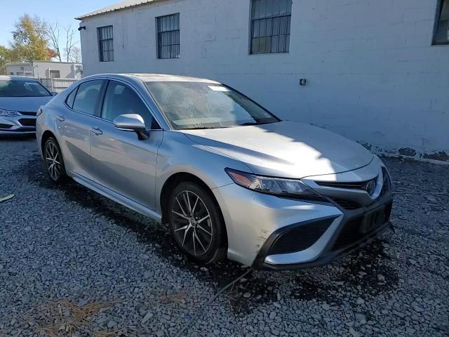 2022 Toyota Camry VIN 4T1T11AK4NU648498 Copart auction photo, side / rear end damage thumbnail 13