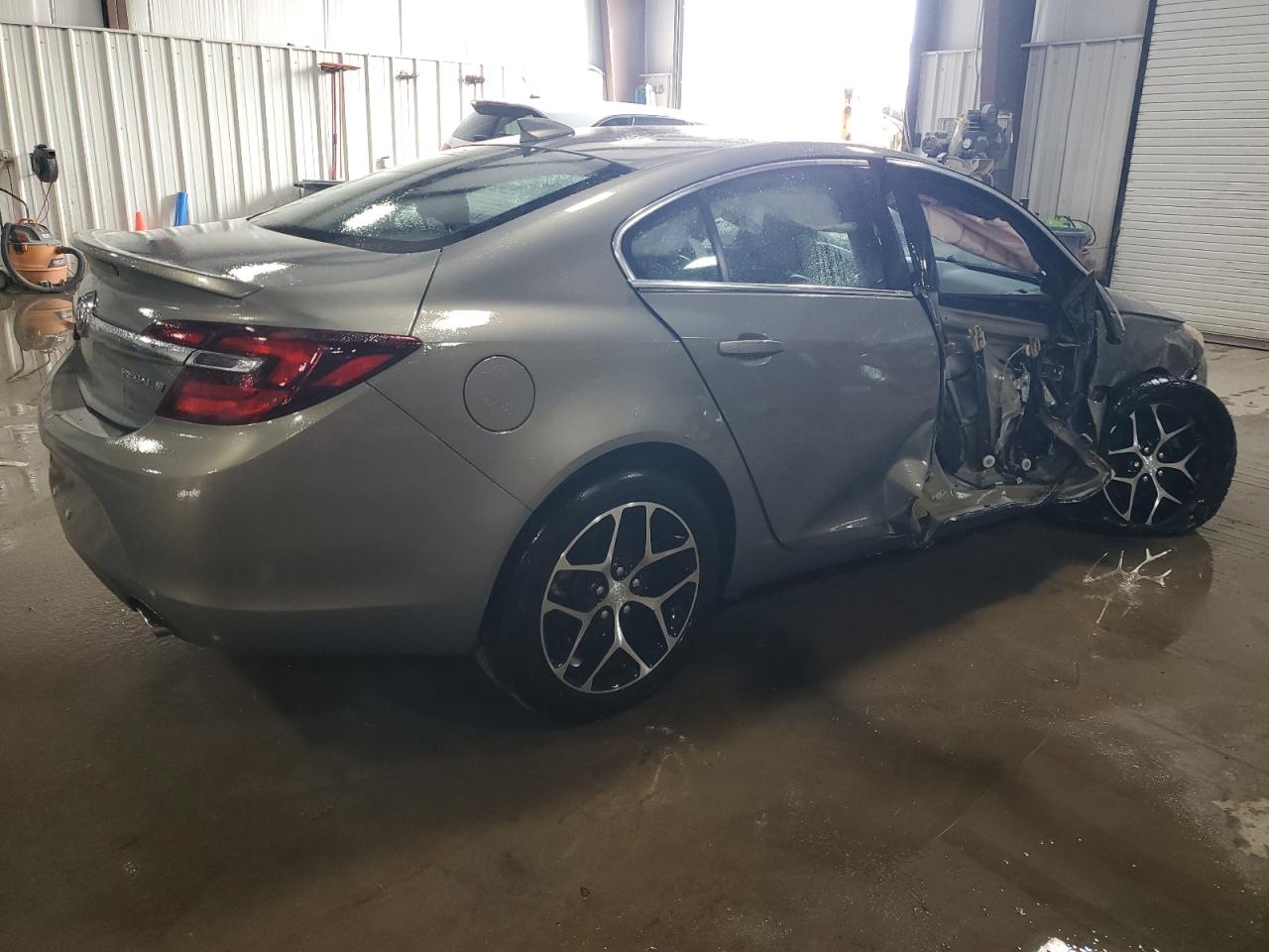 2017 Buick Regal VIN 2G4GL5EX0H9188718 Copart auction photo, side / front end damage thumbnail 3