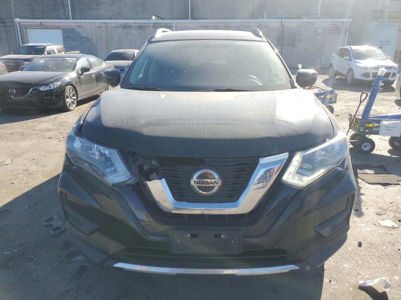 2018 Nissan Rogue VIN 5N1AT2MVXJC847360 Copart auction photo, front end / minor dent/scratches damage thumbnail 5