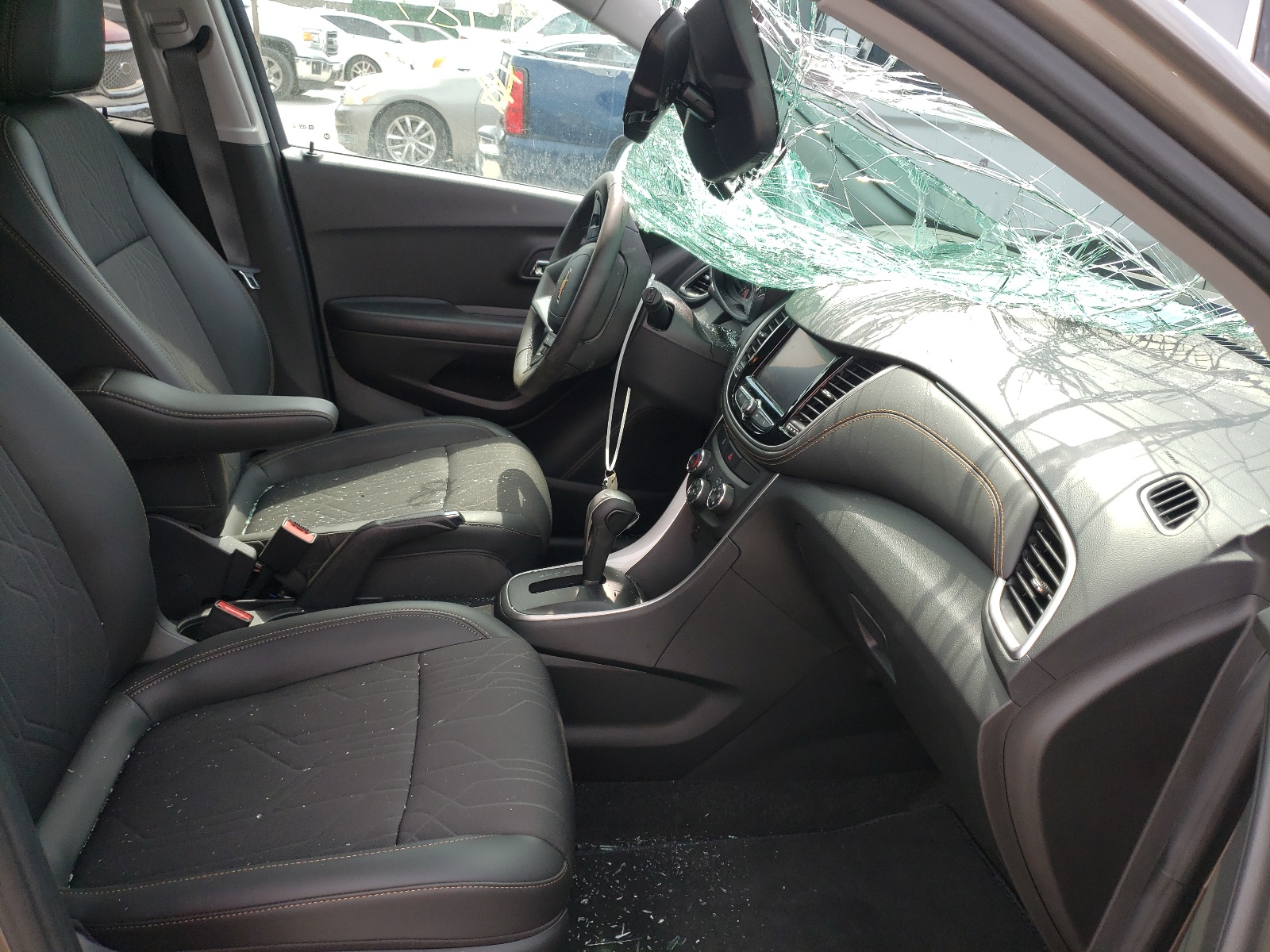 2021 Chevrolet Trax VIN KL7CJLSB9MB309600 Copart auction photo, front end / minor dent/scratches damage thumbnail 5