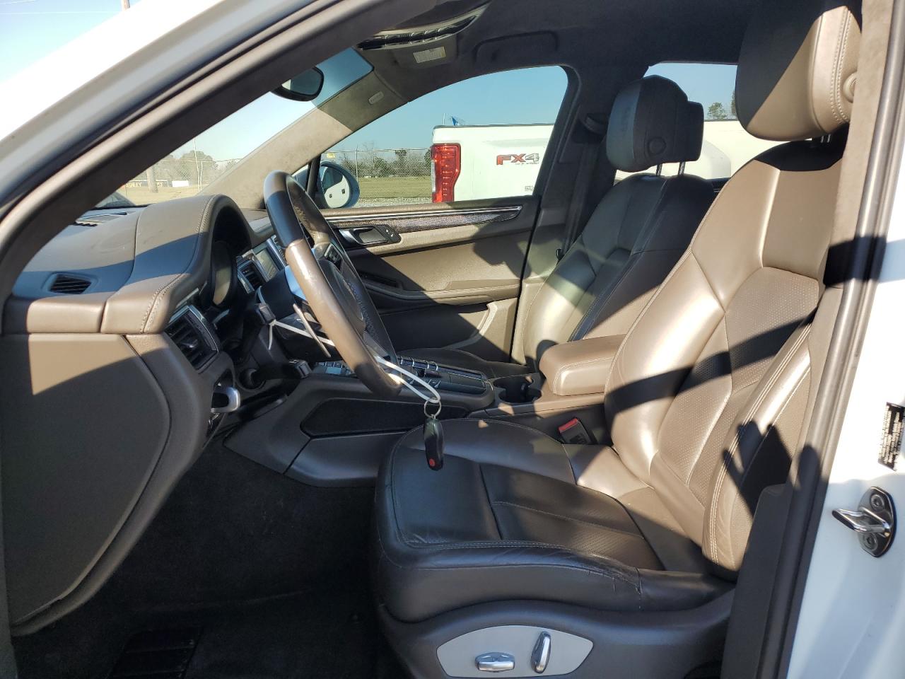 2015 Porsche Macan VIN WP1AB2A52FLB65042 Copart auction photo, minor dent/scratches damage thumbnail 7