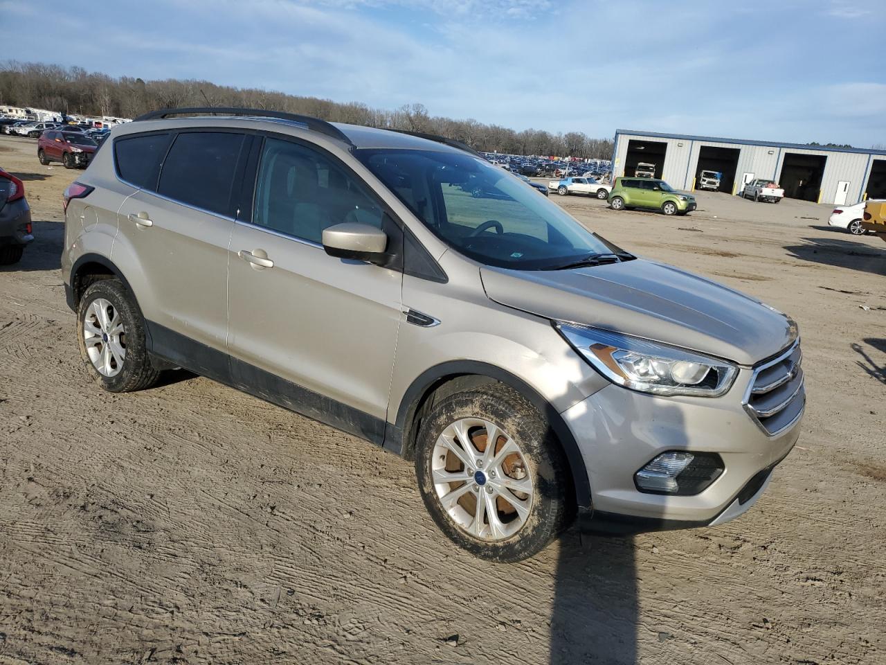 2017 Ford Escape VIN 1FMCU0GD1HUE23065 Copart auction photo, front end / minor dent/scratches damage thumbnail 4
