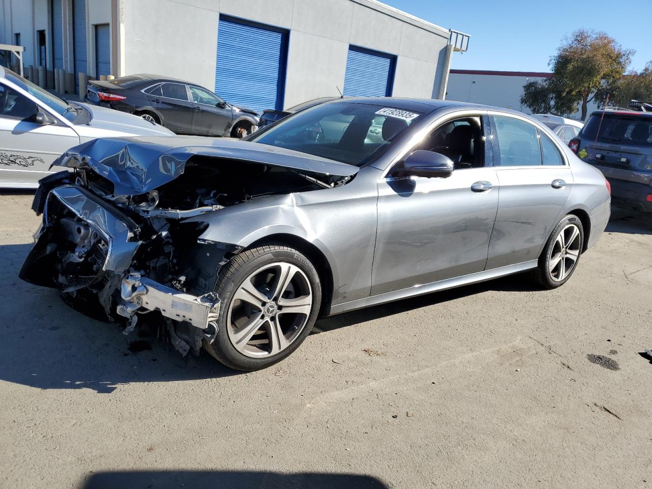 2019 Mercedes-Benz E-klasse VIN WDDZF4JB8KA571414