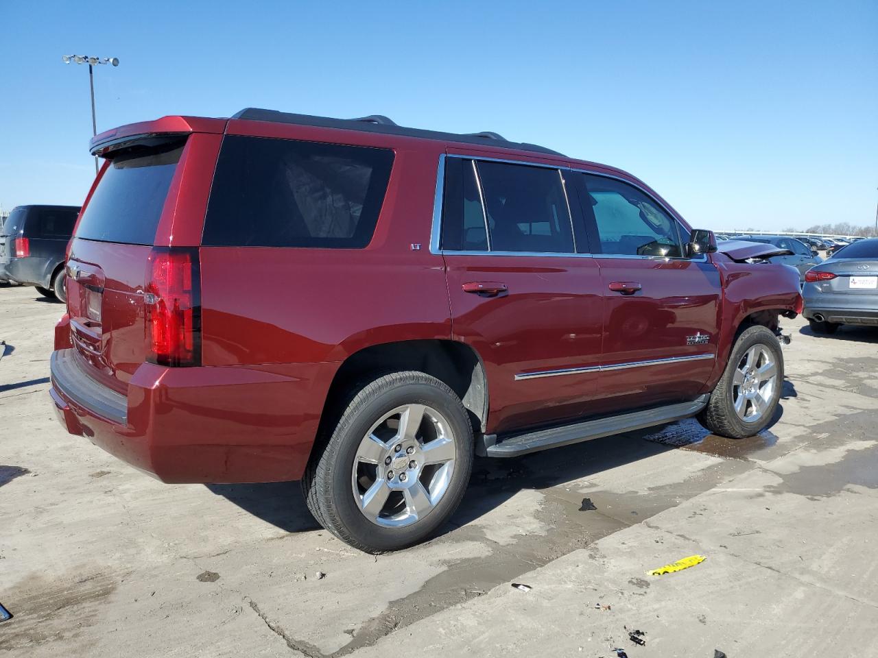 2019 Chevrolet Tahoe VIN 1GNSCBKCXKR261399 Copart auction photo, front end / hail damage thumbnail 3