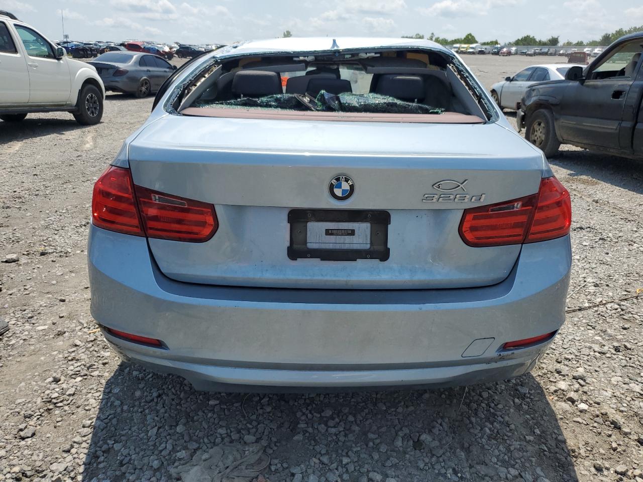 2014 BMW 3er VIN WBA3D3C58EK154099 Copart auction photo, all over damage thumbnail 6