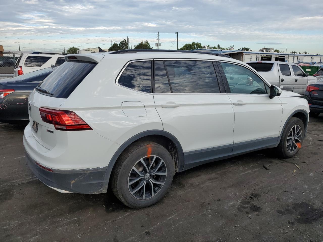 2021 Volkswagen Tiguan VIN 3VV2B7AXXMM126829 Copart auction photo, front end damage thumbnail 3