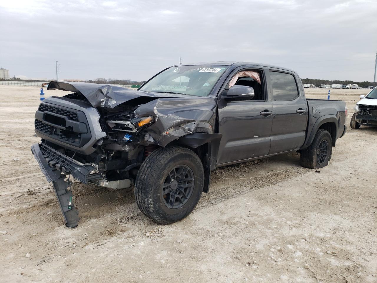 2020 Toyota Tacoma VIN 5TFCZ5ANXLX239030