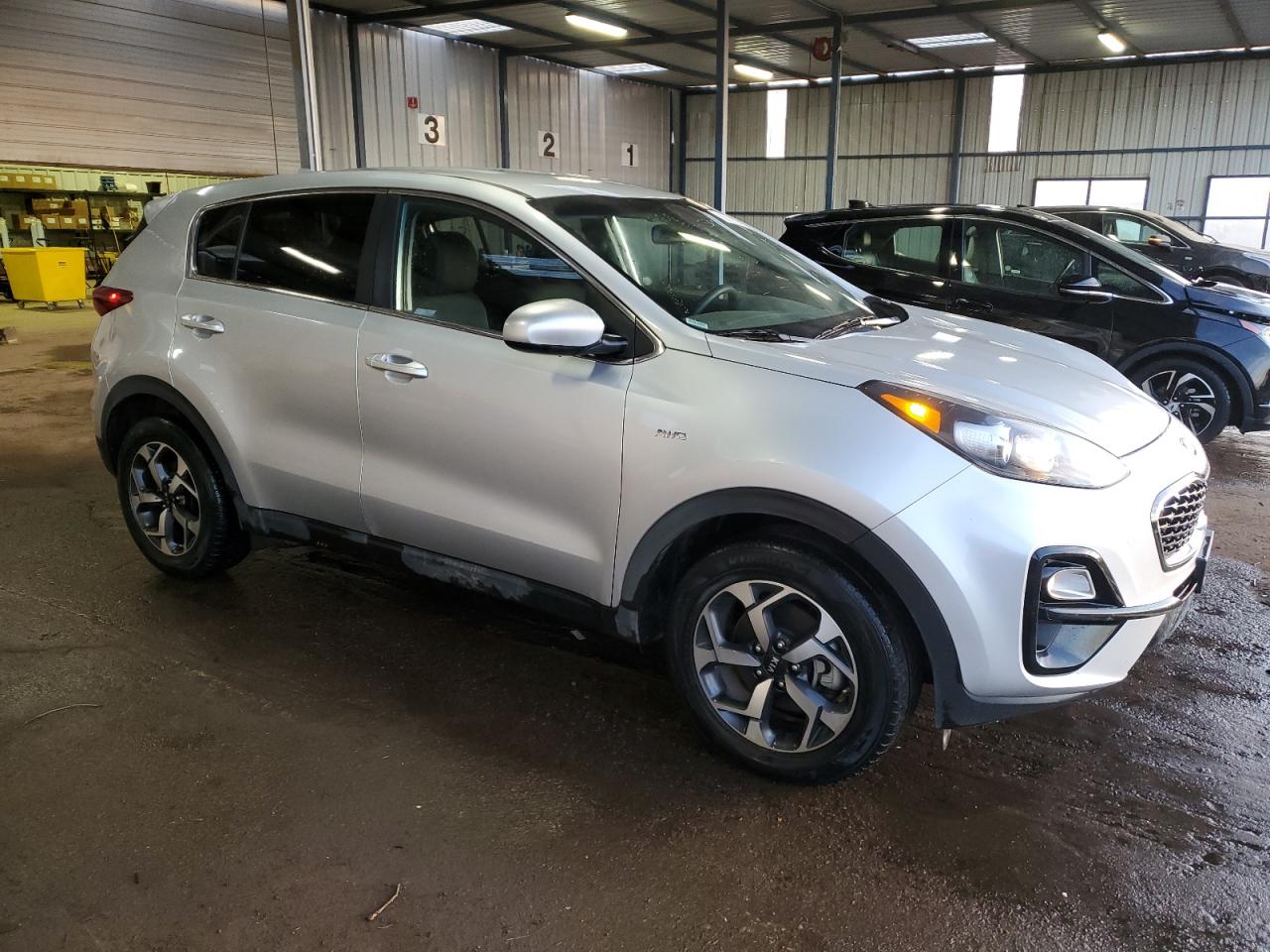 2021 KIA Sportage VIN KNDPMCAC8M7940170 Copart auction photo, front end damage thumbnail 4