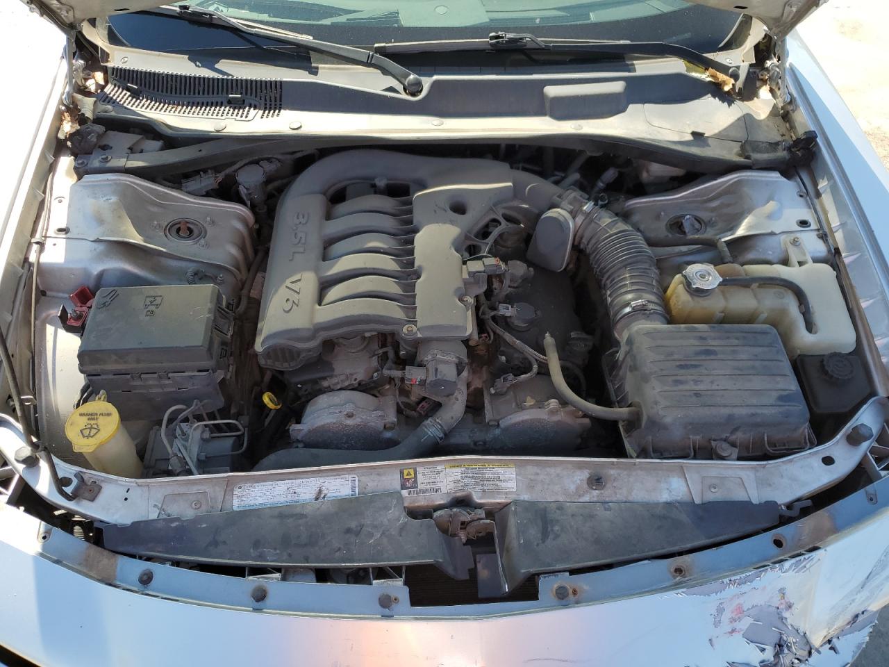 2009 Dodge Charger VIN 2B3KA33VX9H532350 Copart auction photo, front end / missing/altered vin damage thumbnail 11