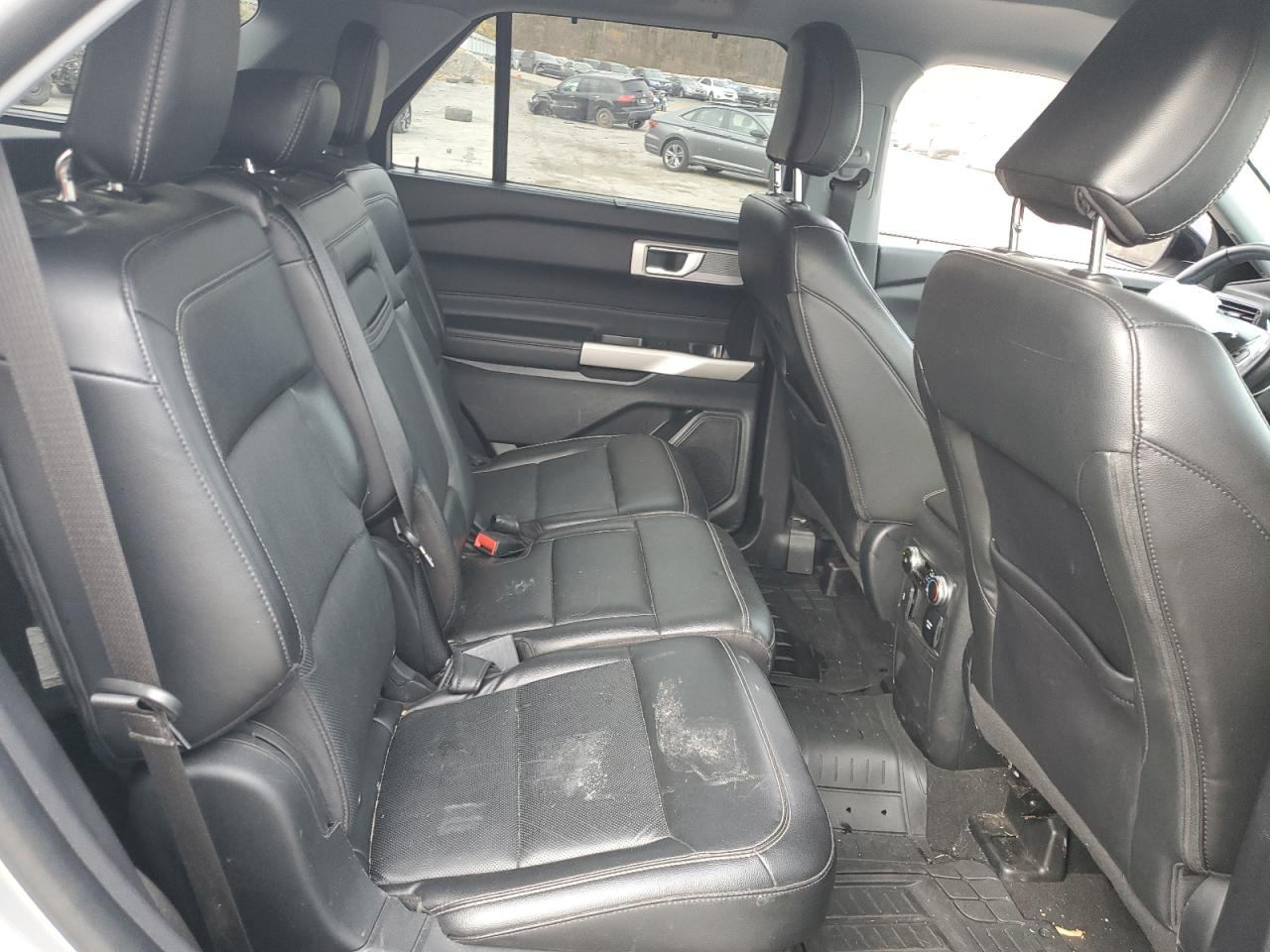 2022 Ford Explorer VIN 1FMSK8FH4NGA74451 Copart auction photo, front end / minor dent/scratches damage thumbnail 11