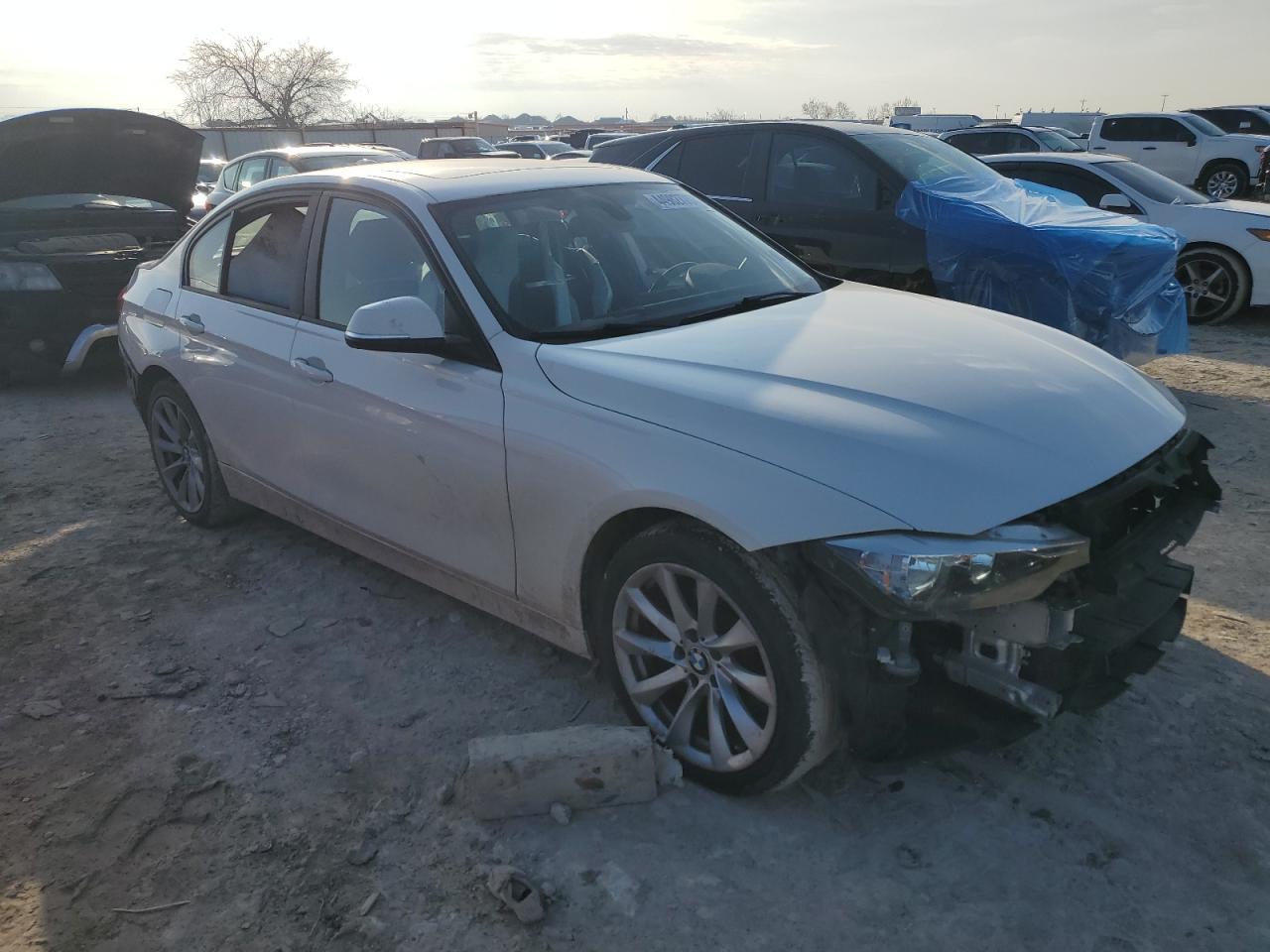 2016 BMW 3er VIN WBA8A3C52GK551230 Copart auction photo, all over damage thumbnail 4