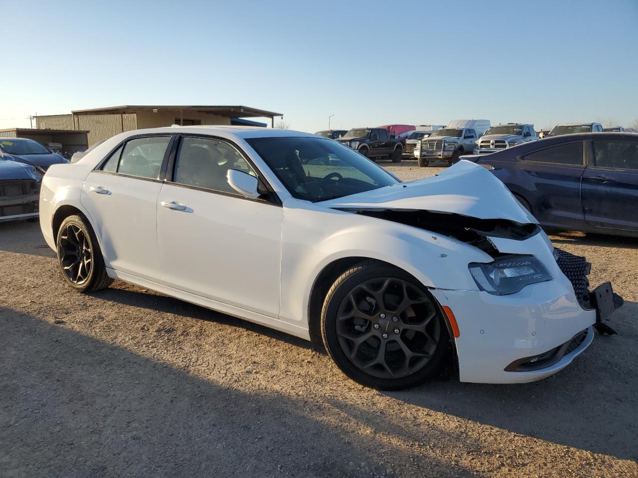 2017 Chrysler 300 VIN 2C3CCABG5HH553842 Copart auction photo, front end damage thumbnail 4