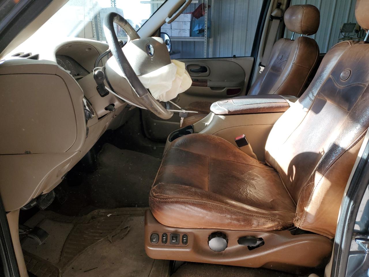 2003 Ford F-150 VIN 1FTRW08L23KC33049 Copart auction photo, front end / minor dent/scratches damage thumbnail 7