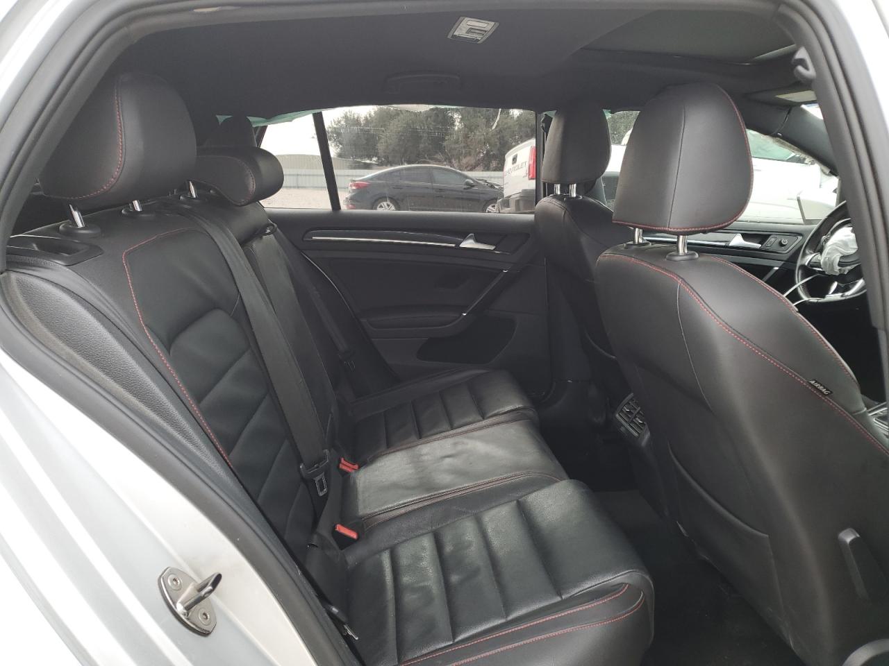 2015 Volkswagen GTI VIN 3VW5T7AUXFM001165 Copart auction photo, front end / minor dent/scratches damage thumbnail 11