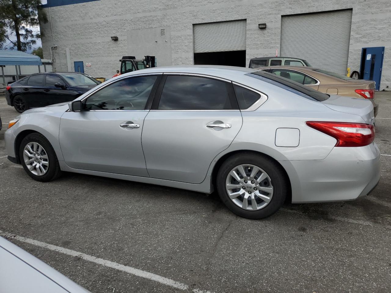 2016 Nissan Altima VIN 1N4AL3AP7GC219528 Copart auction photo, side damage thumbnail 2