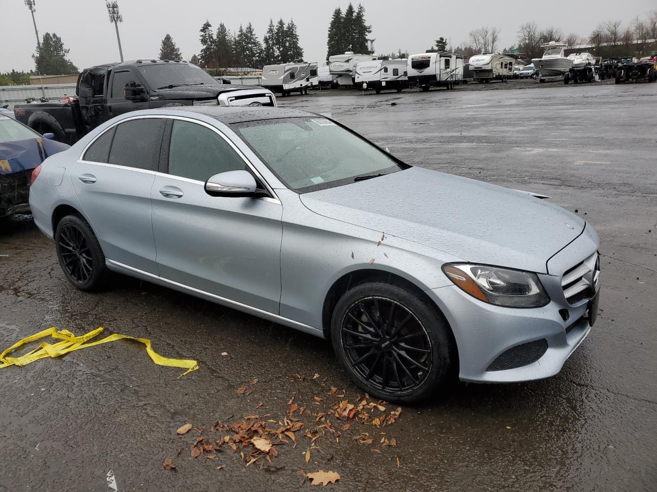 2015 Mercedes-Benz C-klasse VIN 55SWF4JB7FU043811 Copart auction photo, side / front end damage thumbnail 4