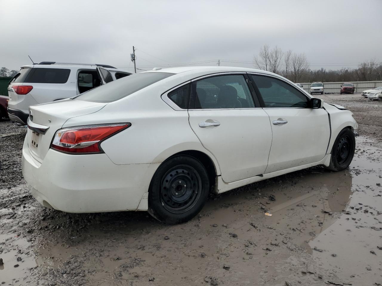 2015 Nissan Altima VIN 1N4AL3AP1FC125188 Copart auction photo, front end / side damage thumbnail 3