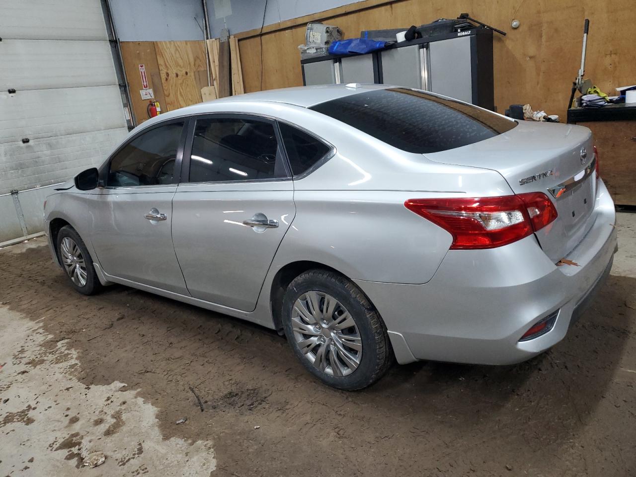 2017 Nissan Sentra VIN 3N1AB7AP0HY211500 Copart auction photo, front end / minor dent/scratches damage thumbnail 2