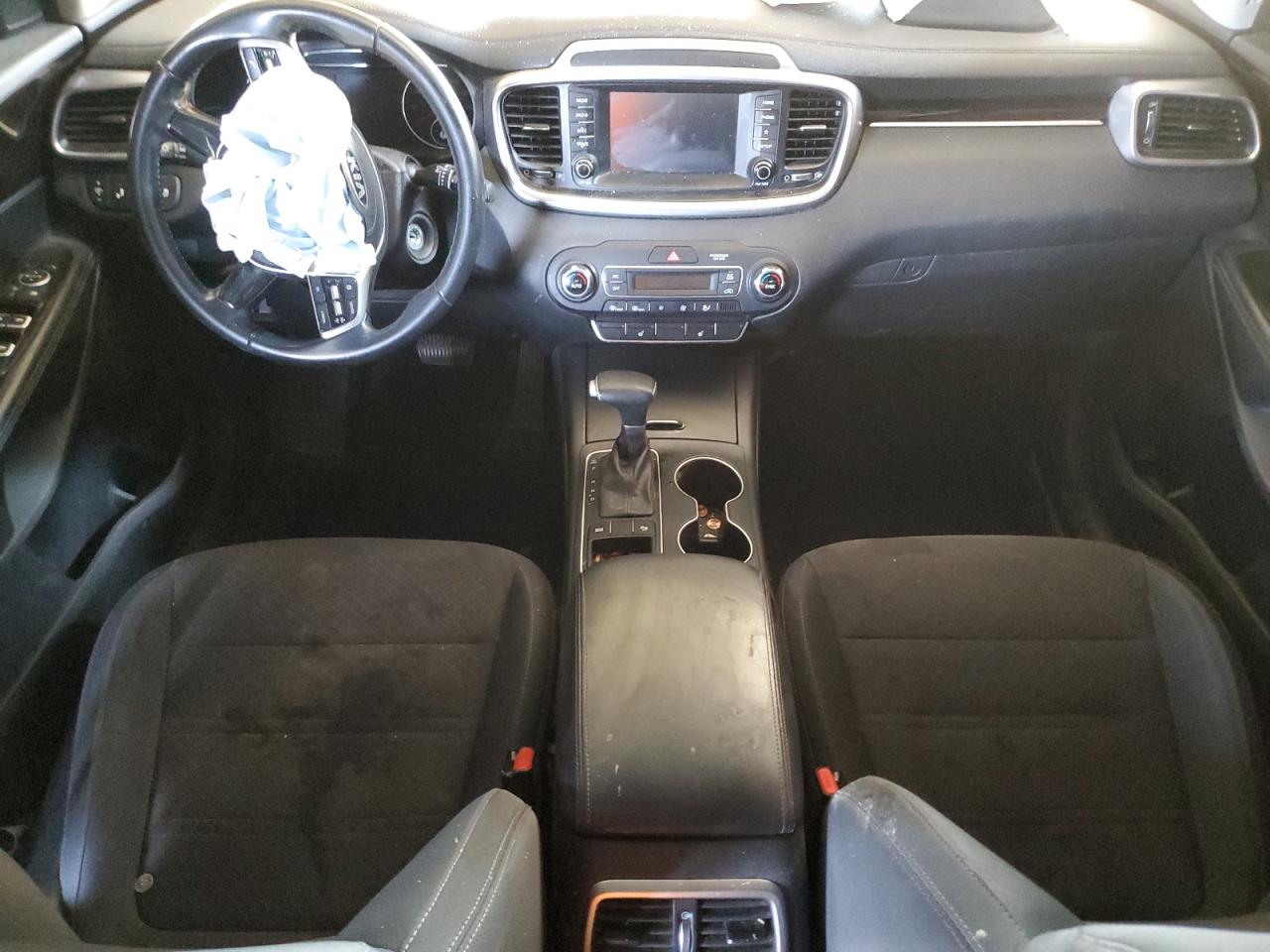 2019 KIA Sorento VIN 5XYPG4A57KG608395 Copart auction photo, front end damage thumbnail 8