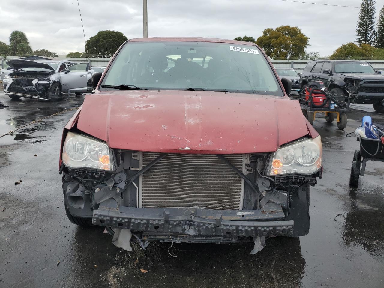 2015 Dodge Caravan VIN 2C4RDGBG4FR608200 Copart auction photo, front end damage thumbnail 5