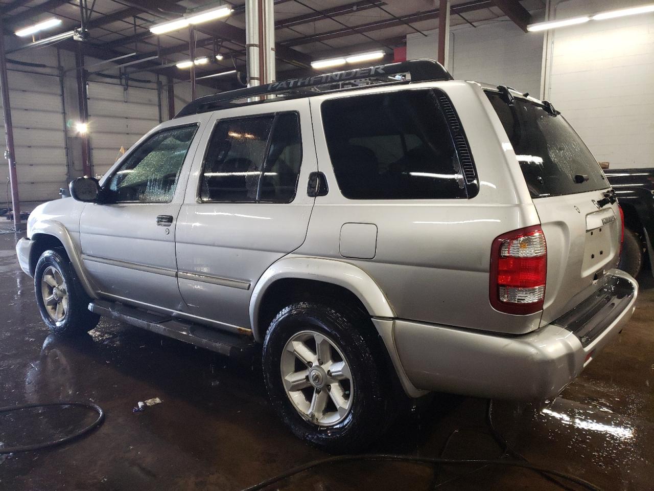 2004 Nissan Pathfinder VIN JN8DR09Y44W916672 Copart auction photo, front end / minor dent/scratches damage thumbnail 2