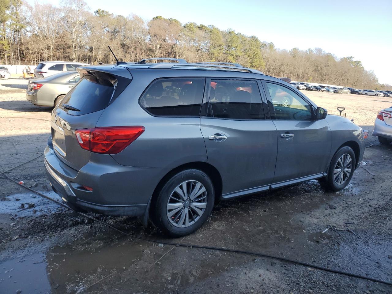2018 Nissan Pathfinder VIN 5N1DR2MN4JC617552 Copart auction photo, rear end damage thumbnail 3