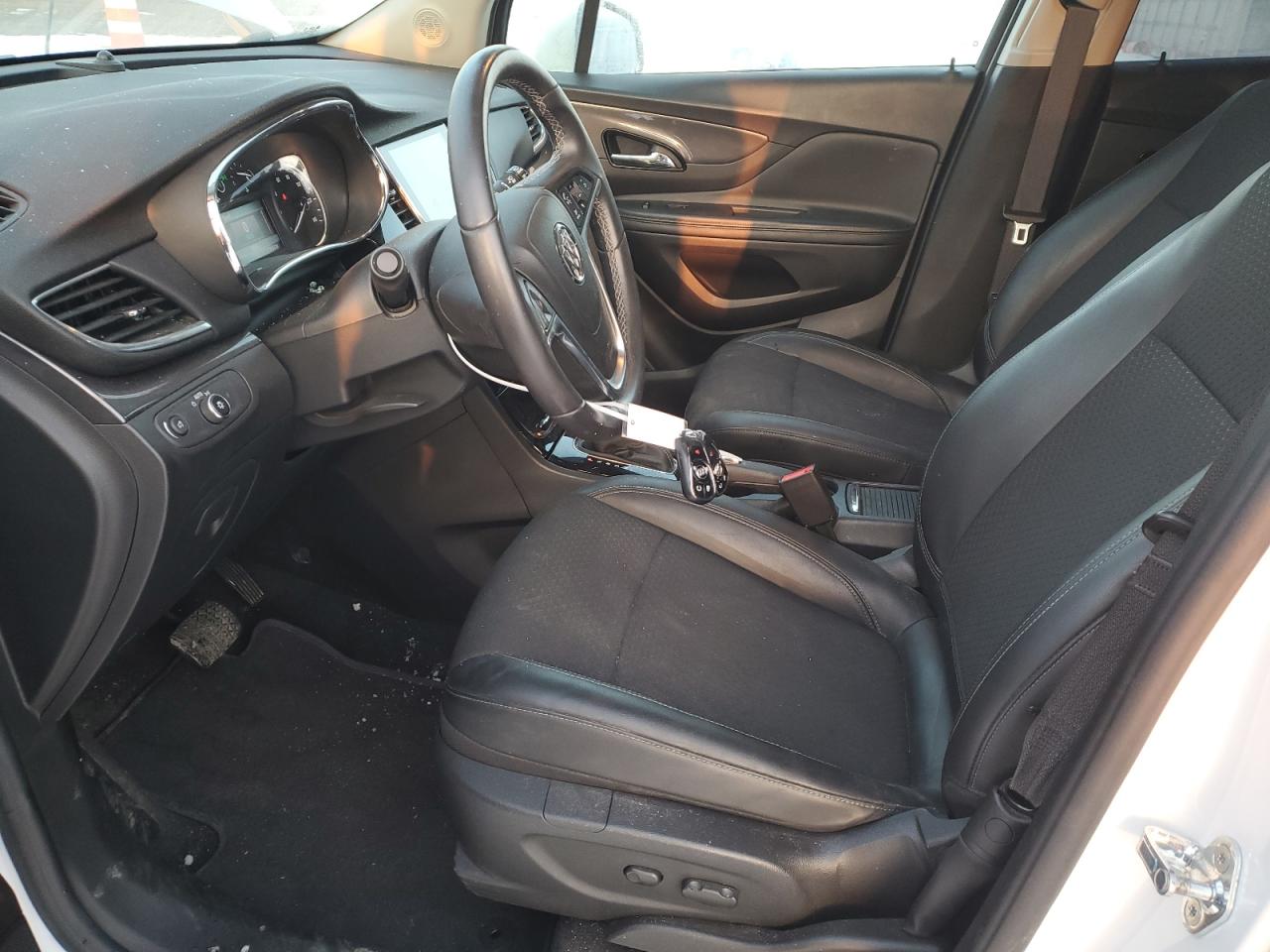 2020 Buick Encore VIN KL4CJASB8LB324685 Copart auction photo, front end / side damage thumbnail 7