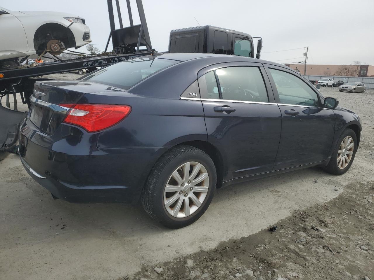 2011 Chrysler 200 VIN 1C3BC1FB2BN590095 Copart auction photo, front end damage thumbnail 3