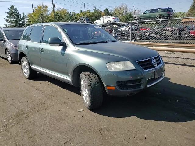 2004 Volkswagen Touareg VIN WVGCM77LX4D039165 Copart auction photo, hail damage thumbnail 12