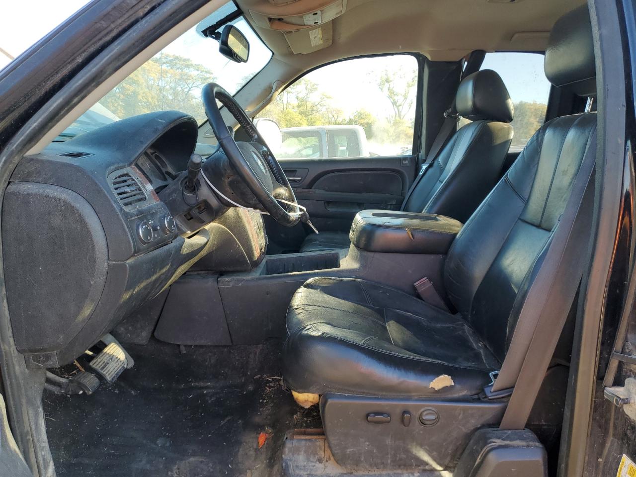 2011 Chevrolet Silverado VIN 1GCRKTE38BZ139930 Copart auction photo, minor dent/scratches damage thumbnail 7