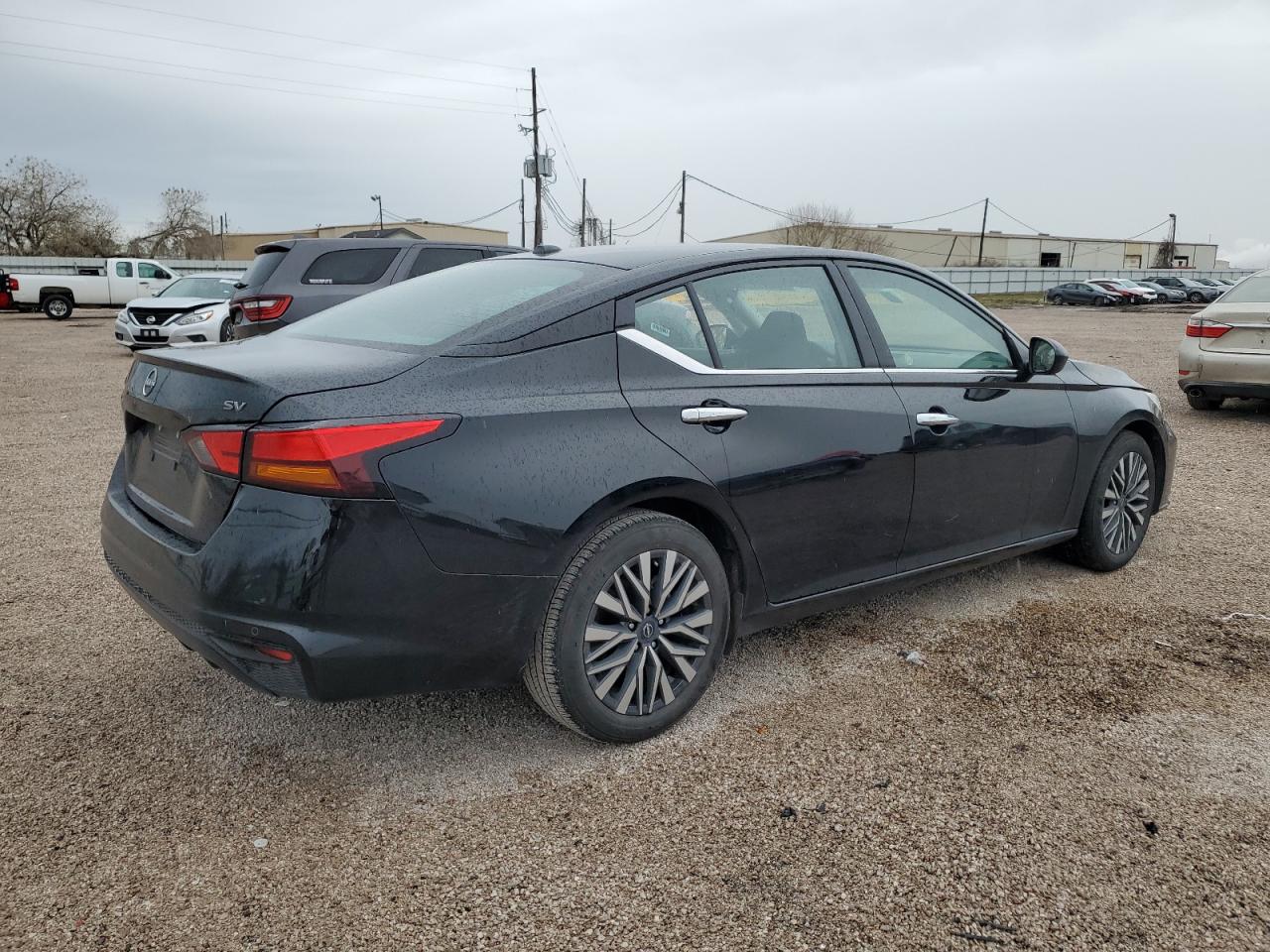 2024 Nissan Altima VIN 1N4BL4DV1RN379397 Copart auction photo, side / rear end damage thumbnail 3