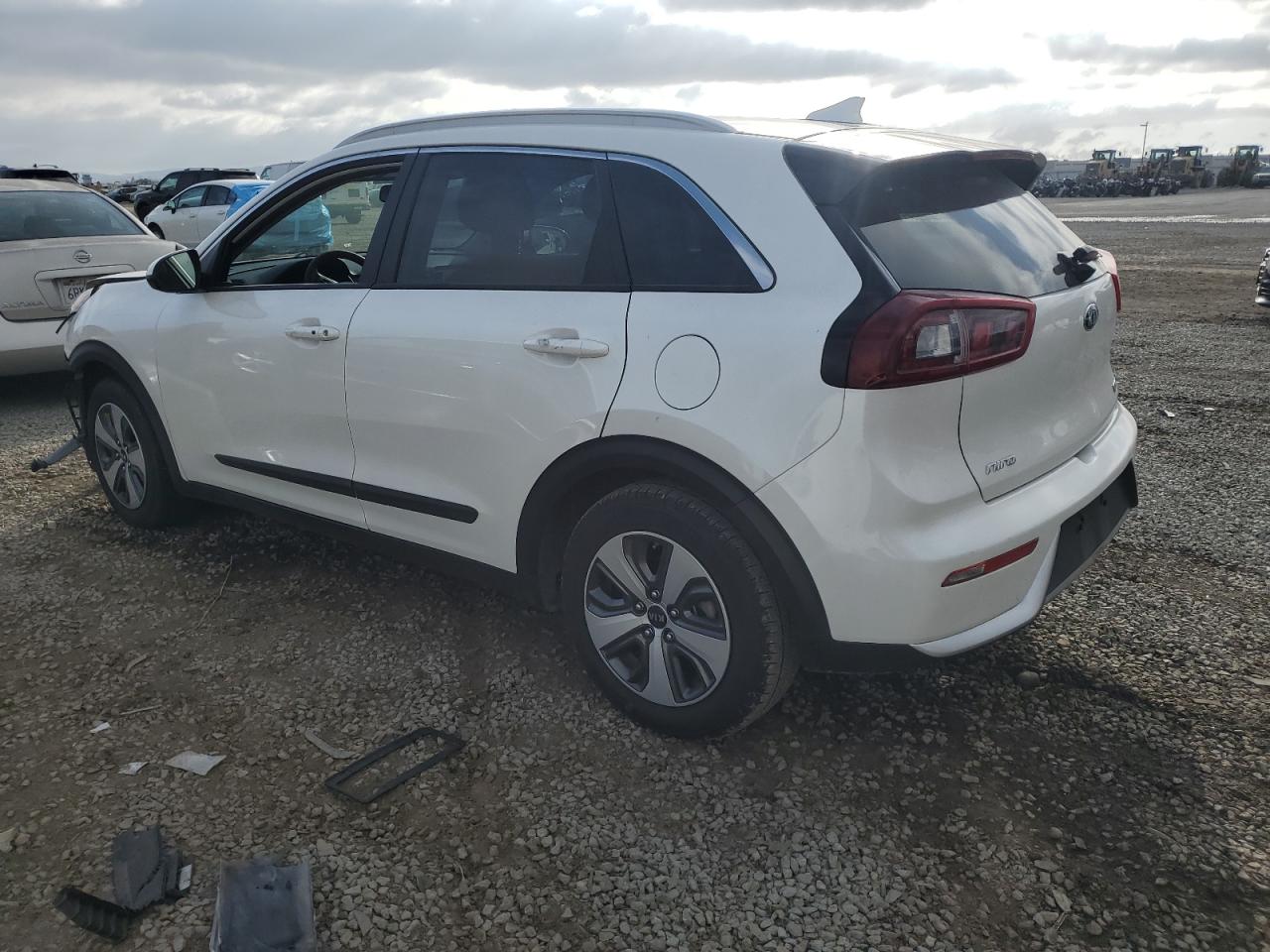 2017 KIA Niro VIN KNDCB3LC2H5095190 Copart auction photo, front end damage thumbnail 2