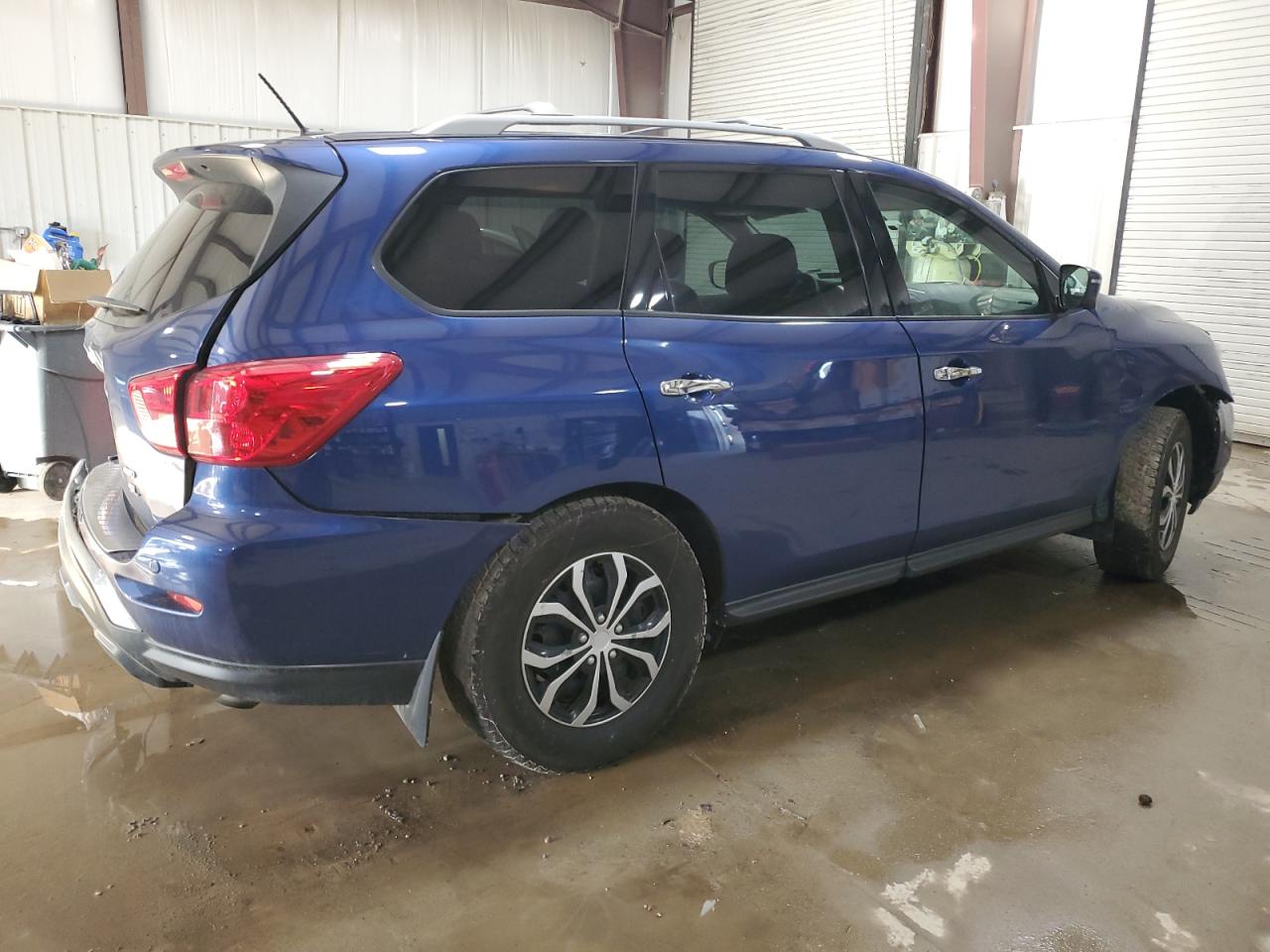 2018 Nissan Pathfinder VIN 5N1DR2MM3JC666698 Copart auction photo, rear end / front end damage thumbnail 3