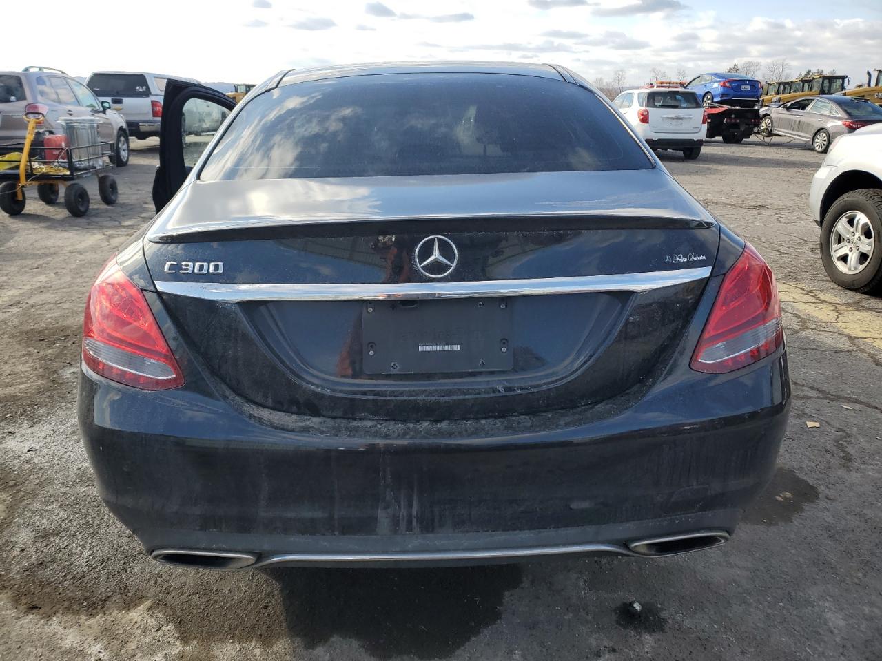 2016 Mercedes-Benz C-klasse VIN 55SWF4JBXGU145069 Copart auction photo, side damage thumbnail 6