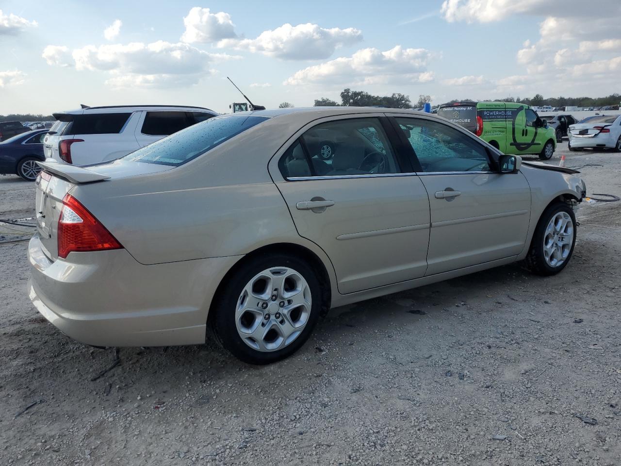 2010 Ford Fusion VIN 3FAHP0HA4AR399417 Copart auction photo, front end / minor dent/scratches damage thumbnail 3
