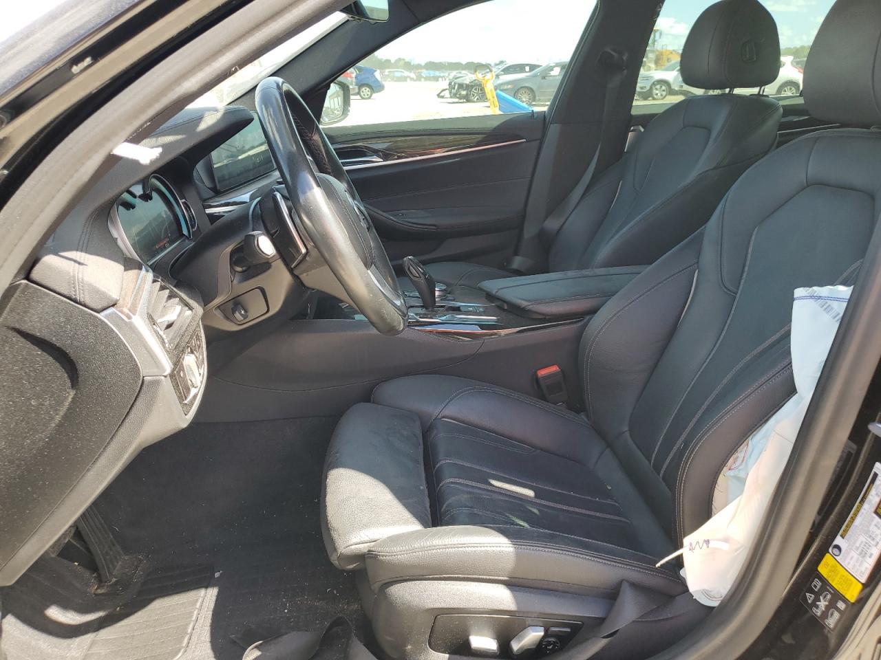 2017 BMW 5er VIN WBAJA7C33HWA70357 Copart auction photo, side / minor dent/scratches damage thumbnail 7