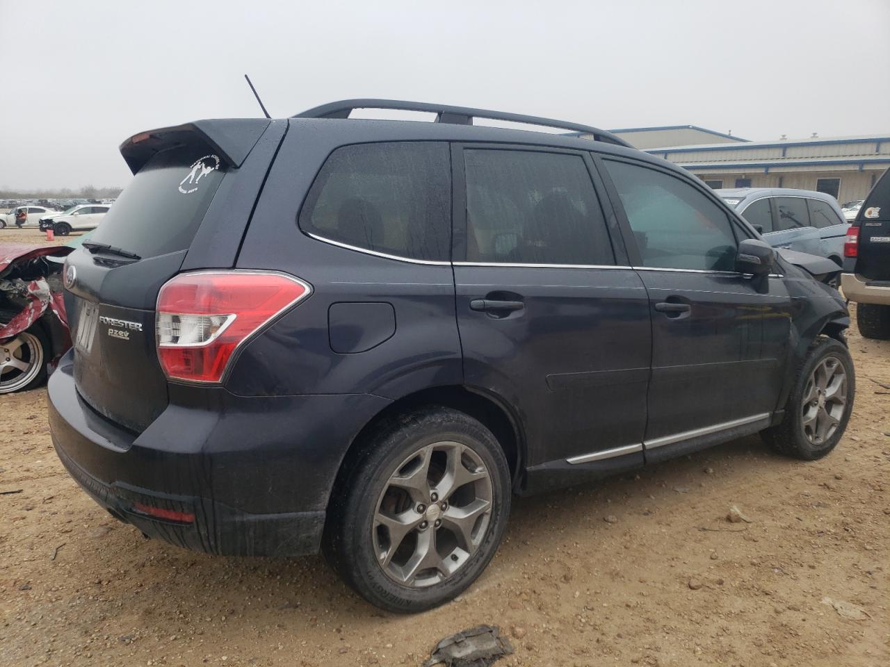 2015 Subaru Forester VIN JF2SJAWC1FH516148 Copart auction photo, front end / minor dent/scratches damage thumbnail 3