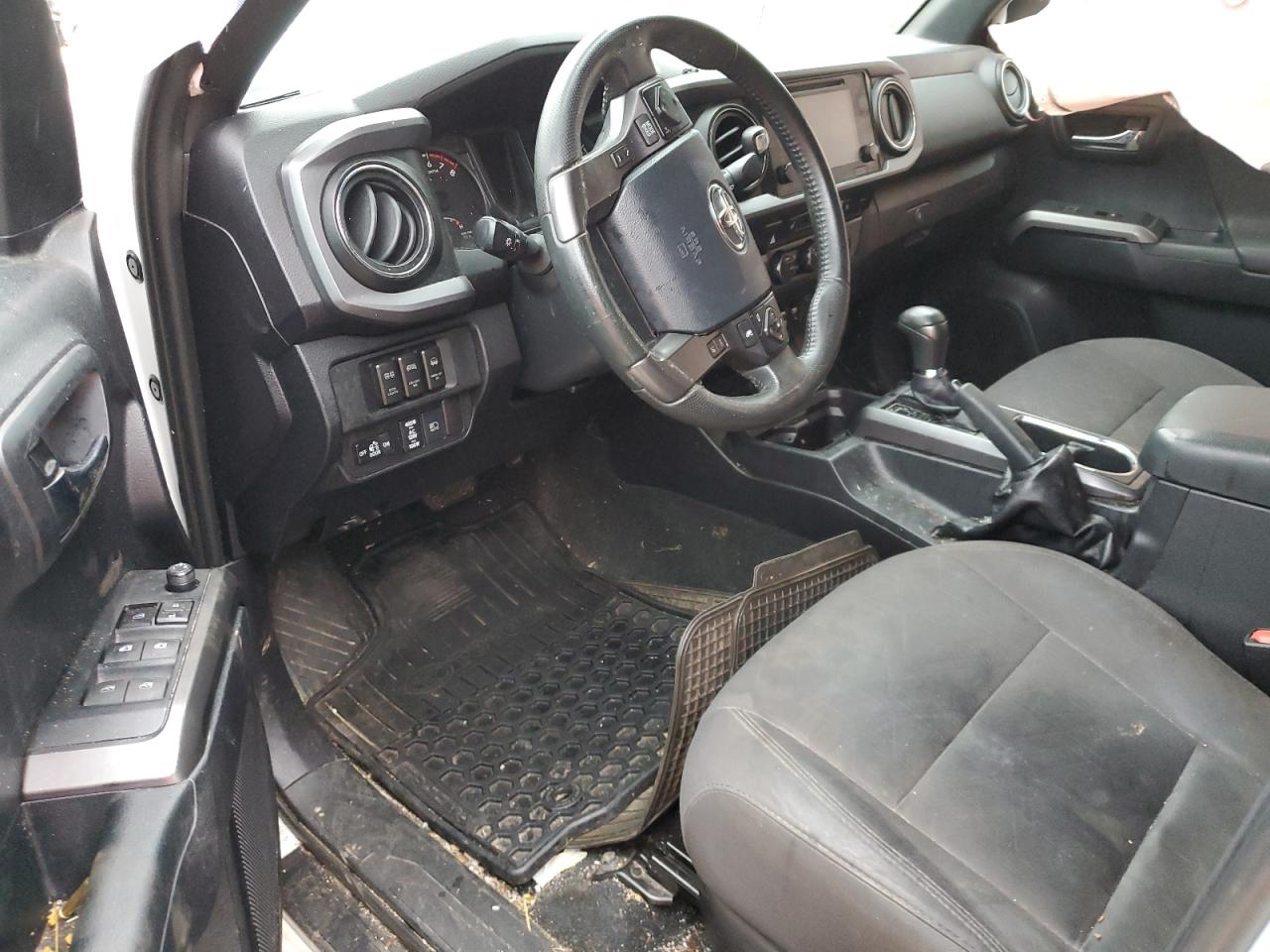 2019 Toyota Tacoma VIN 5TFDZ5BN5KX038766 Copart auction photo, rollover damage thumbnail 8