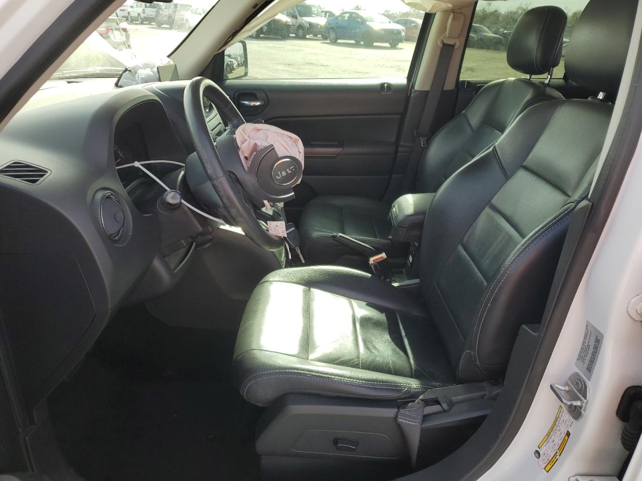 2015 Jeep Liberty (Patriot) VIN 1C4NJPFA3FD372381 Copart auction photo, front end damage thumbnail 7
