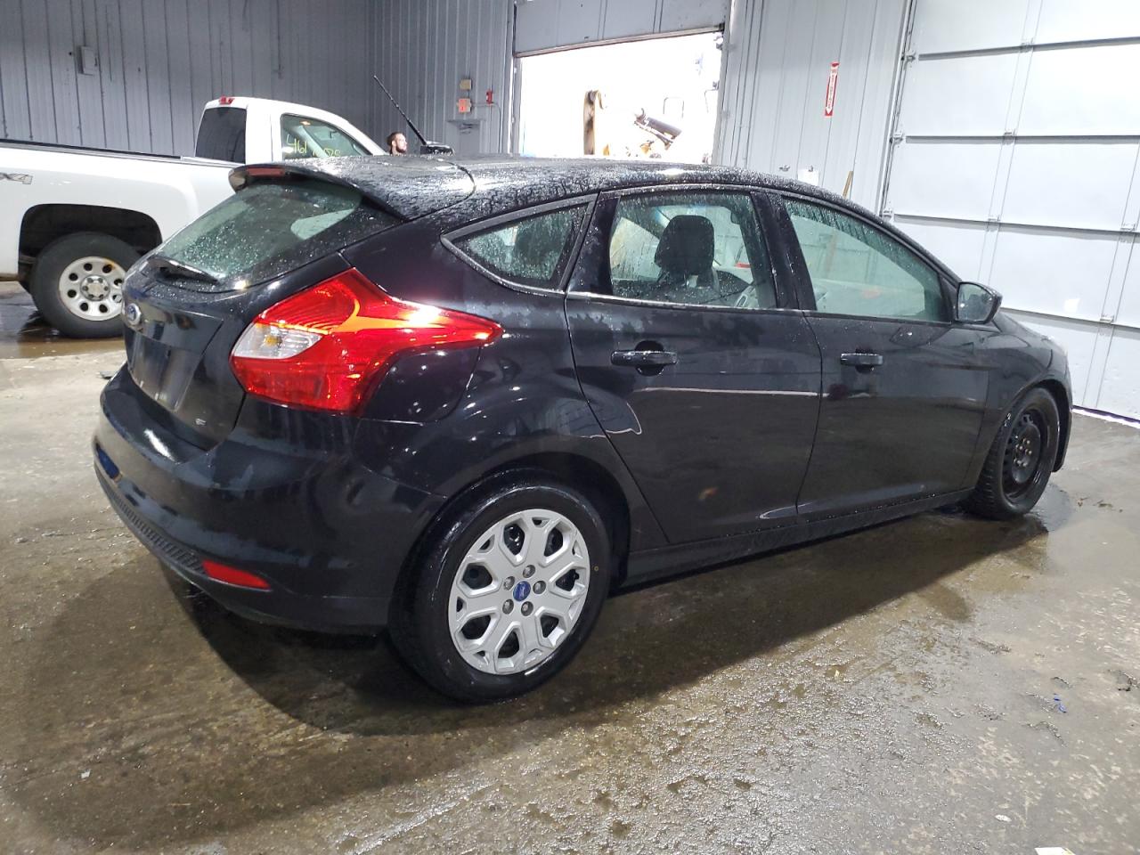 2012 Ford Focus VIN 1FAHP3K28CL359779 Copart auction photo, front end / undercarriage damage thumbnail 3