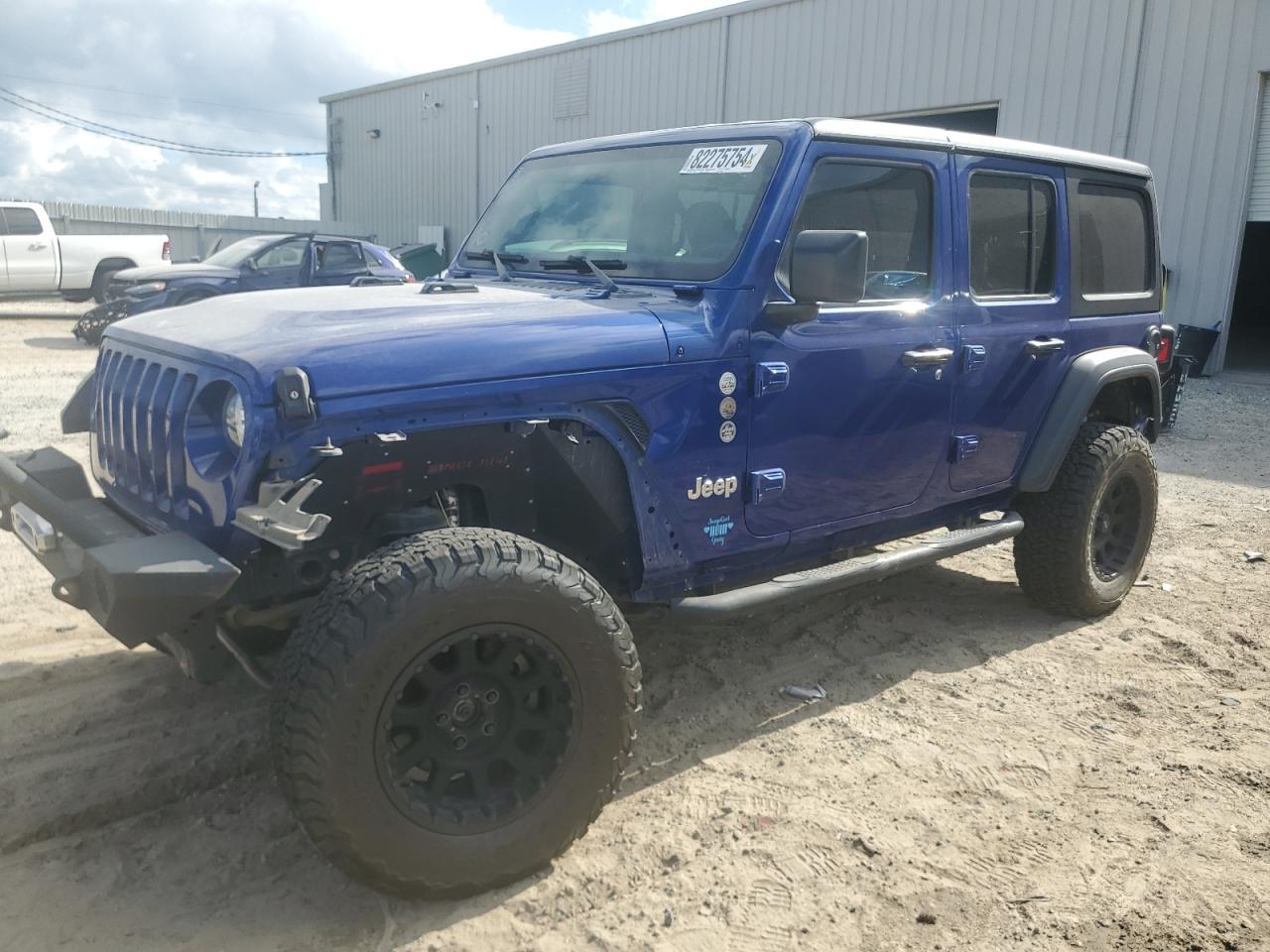 2018 Jeep Wrangler VIN 1C4HJXDN3JW203221
