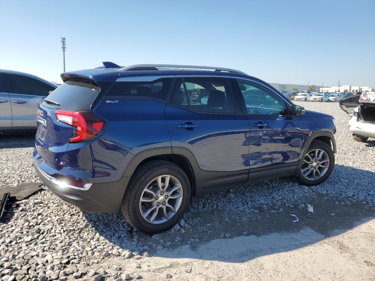 2022 GMC Terrain VIN 3GKALPEV7NL154776 Copart auction photo, front end damage thumbnail 3