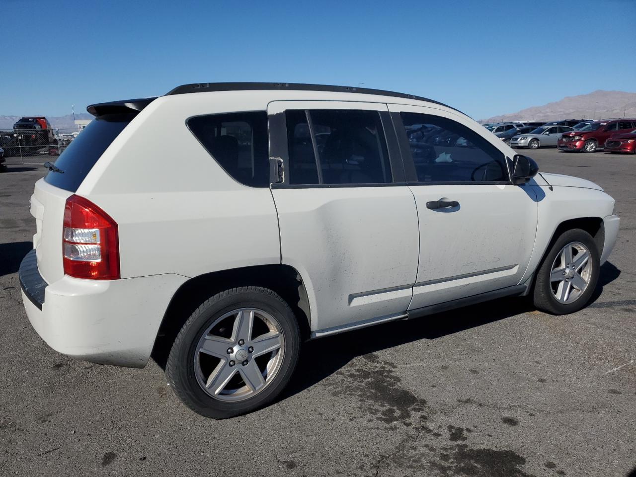 2007 Jeep Compass VIN 1J8FT47W67D145896 Copart auction photo, front end damage thumbnail 3