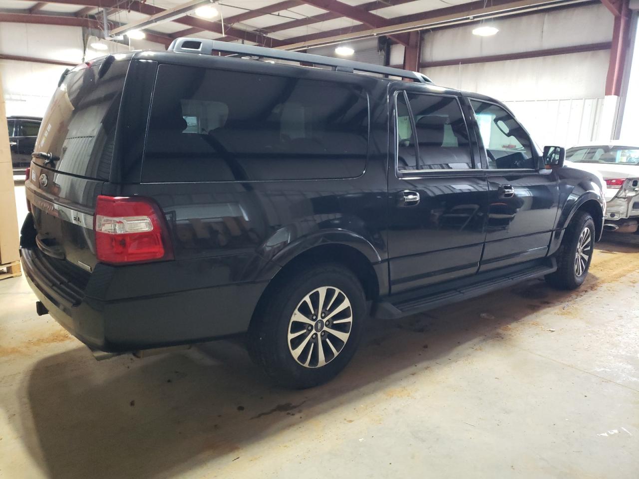 2015 Ford Expedition VIN 1FMJK1JT4FEF38723 Copart auction photo, undercarriage / minor dent/scratches damage thumbnail 3