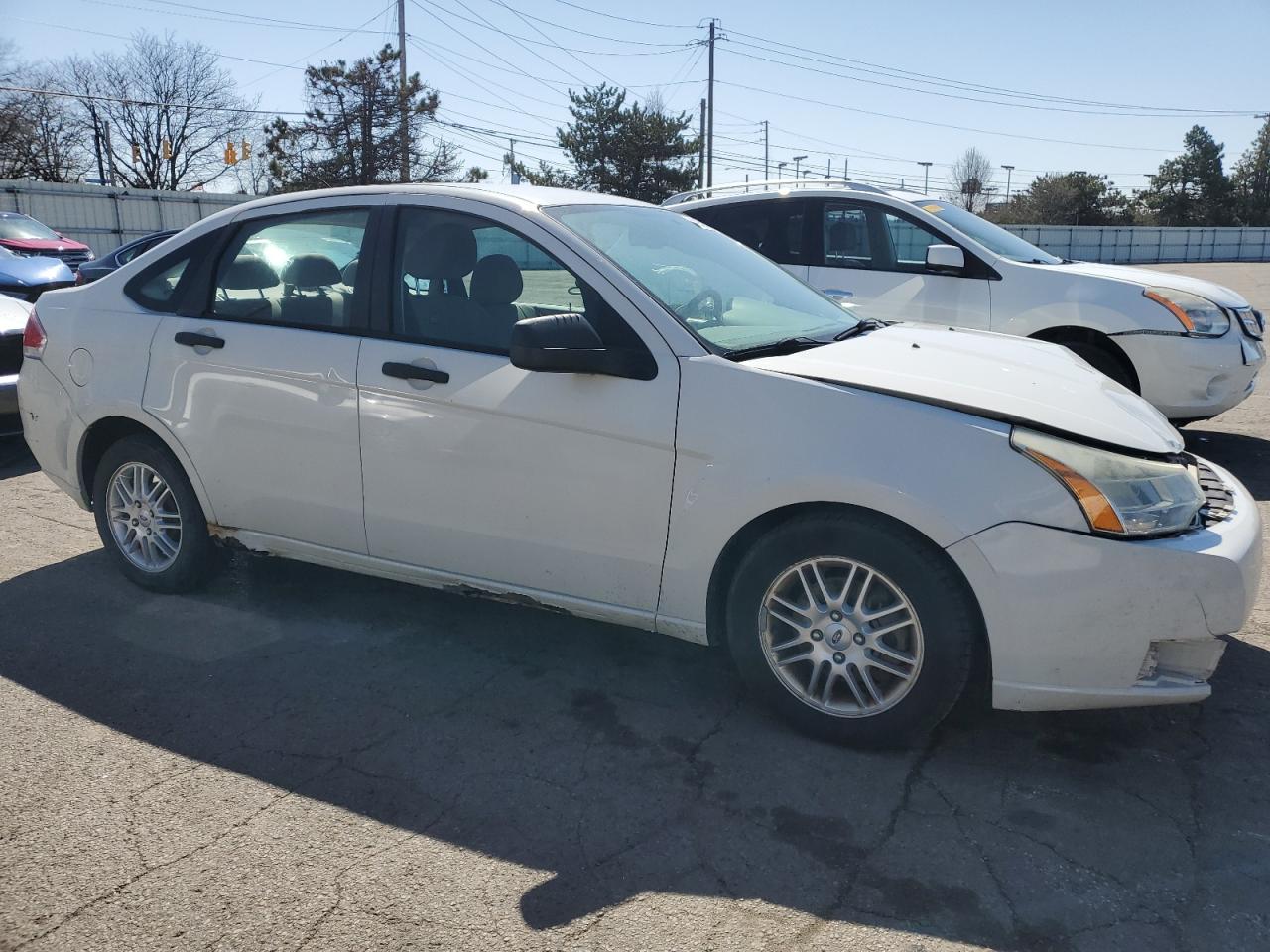2009 Ford Focus VIN 1FAHP35NX9W157362 Copart auction photo, front end / side damage thumbnail 4