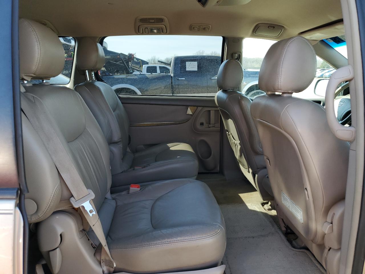 2005 Toyota Sienna VIN 5TDZA23C55S233964 Copart auction photo, front end / side damage thumbnail 11