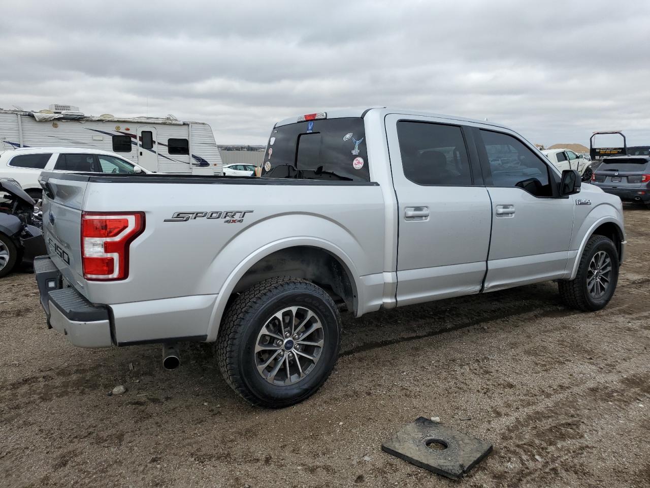 2018 Ford F-150 VIN 1FTEW1EG1JKE65926 Copart auction photo, hail damage thumbnail 3
