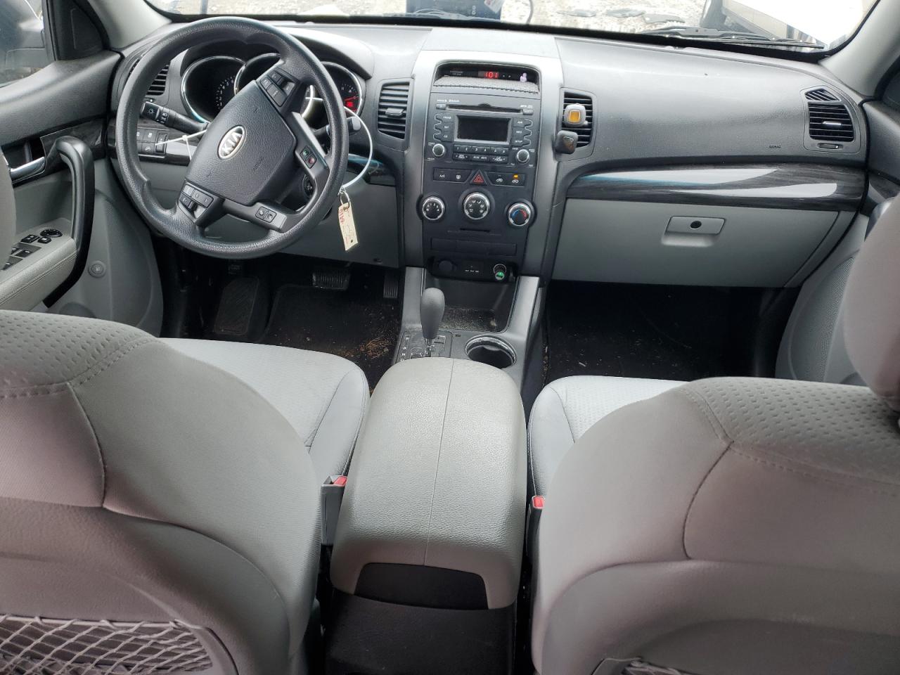 2013 KIA Sorento VIN 5XYKT4A20DG368640 Copart auction photo, minor dent/scratches damage thumbnail 8