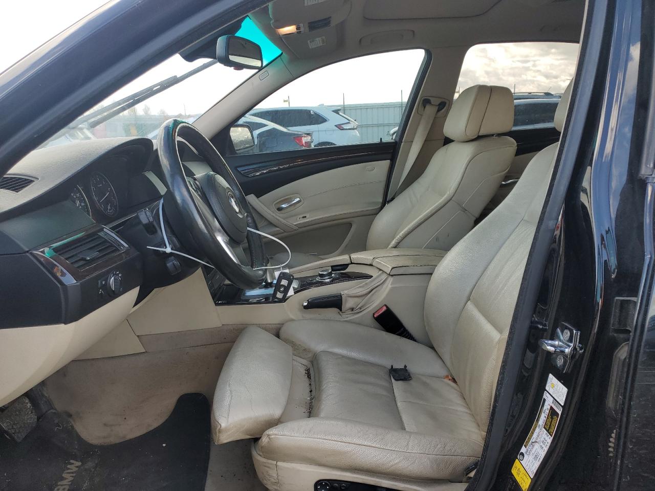 2009 BMW 5er VIN WBANV93529C134097 Copart auction photo, minor dent/scratches damage thumbnail 7